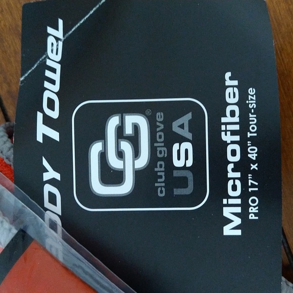 NM Lobos Golf Caddy Towel includes FREE 8"x12" Green side Pocket Towel - Picture 3 of 6